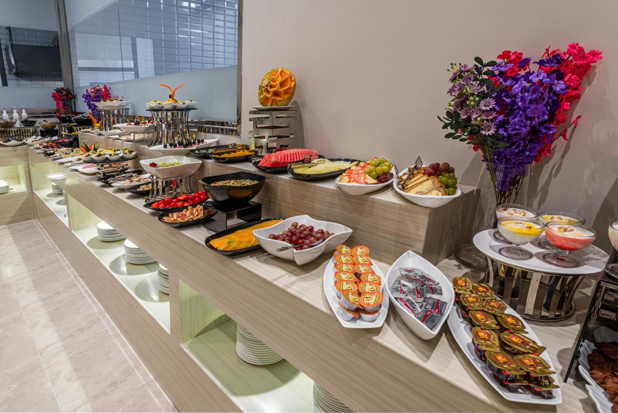 Voyage Hotel & Suites Riyadh Bagian luar foto